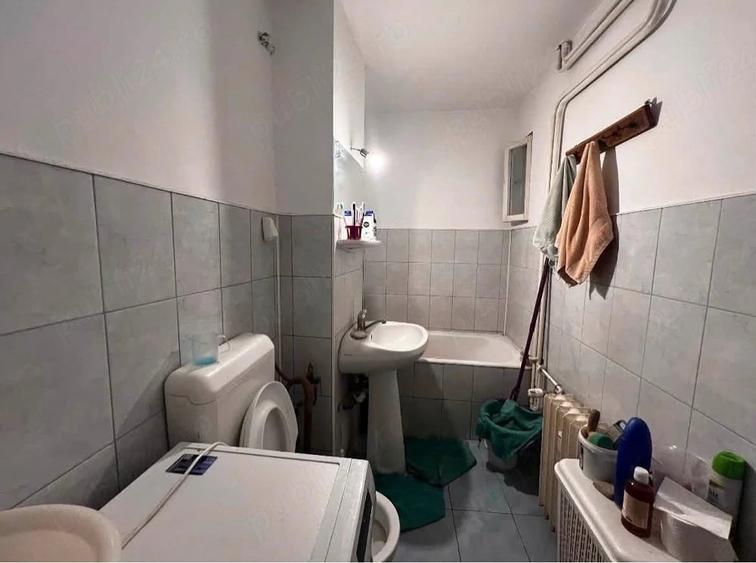 Apartament cu 3 camere decomandat în Aurel Vlaicu