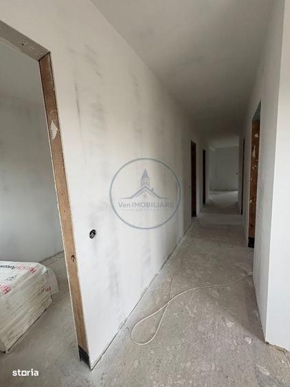Casă cu 4 camere cu Teren 300 Mp în Central