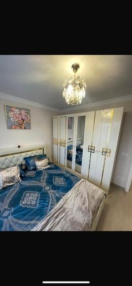 Apartament cu 3 camere decomandat, mobilat în Central