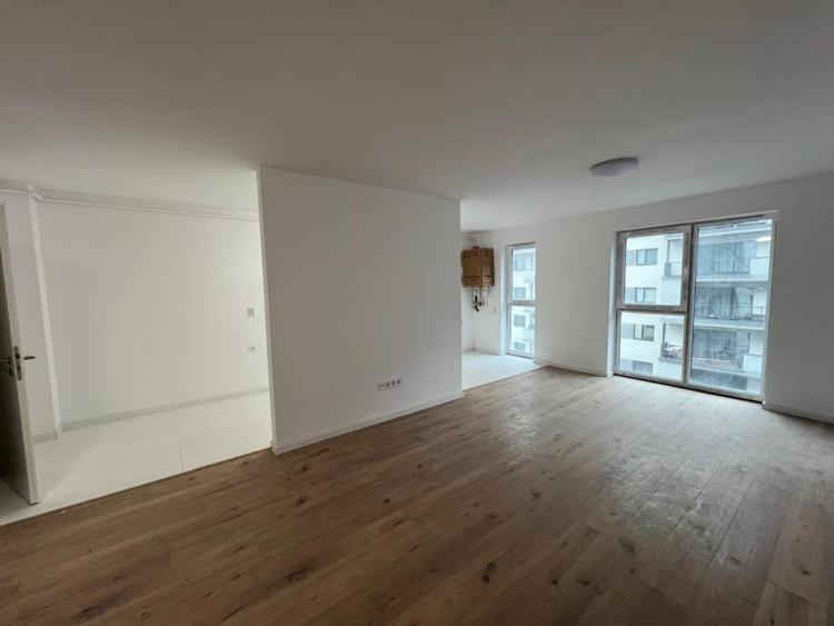 Apartament cu 2 camere semidecomandat în Borhanci