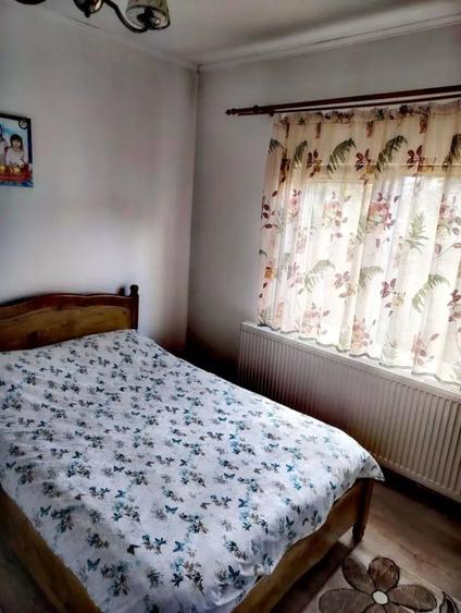 Casă cu 3 camere în Rucăr