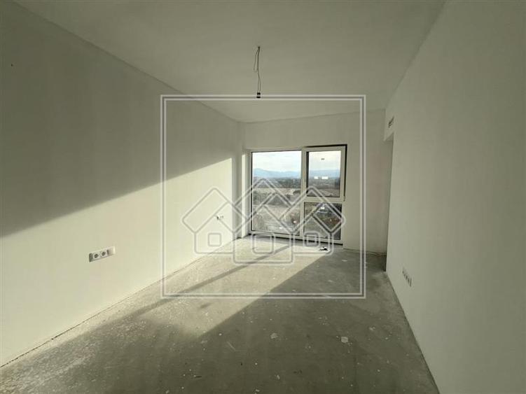 Duplex cu 4 camere cu Canalizare în Gușterița
