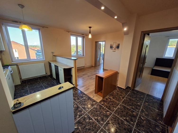 Apartament cu 2 camere decomandat în Sângeorgiu de Mureș