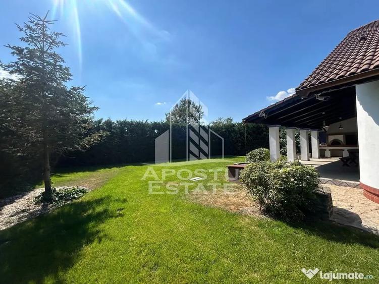 Casă cu 5 camere cu Teren 500 Mp în Sânmihaiu Român