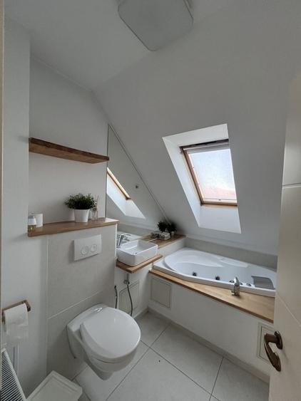 Apartament cu 3 camere în Florești