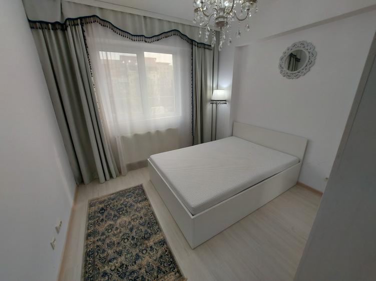 Apartament cu 2 camere decomandat în Păcii