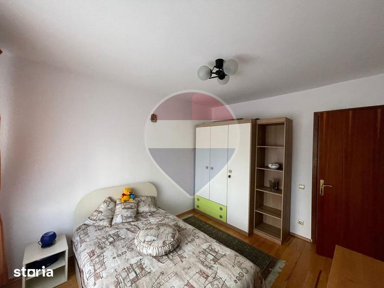 Apartament cu 3 camere în 13 Septembrie