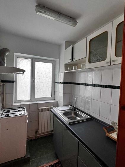 Apartament cu 2 camere semidecomandat în Exterior Vest