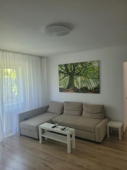 Apartament cu 2 camere semidecomandat în Rogerius