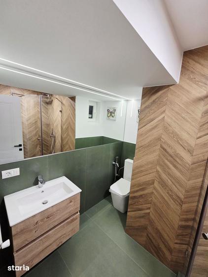 Apartament cu 3 camere decomandat în Centrul Istoric