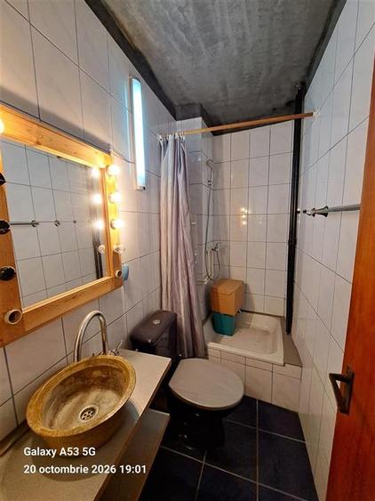Apartament cu 3 camere decomandat în Basarabia