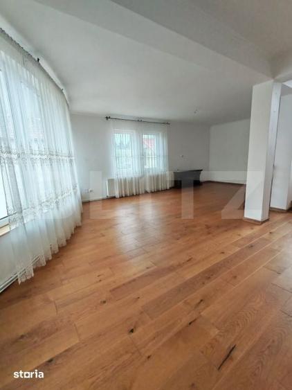 Casă cu 5 camere cu Teren 900 Mp în Ultracentral
