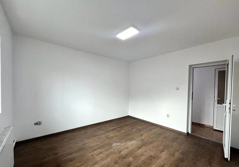 Casă individuală cu 3 camere cu Canalizare în Băneasa