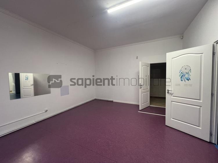 Spațiu comercial, de 230.57000732422 mp, în Cantemir