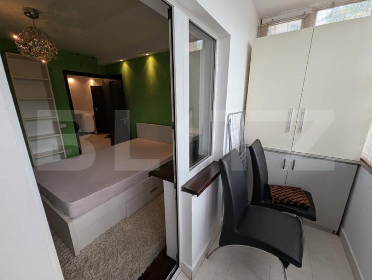 Apartament cu 3 camere semidecomandat în Dacia