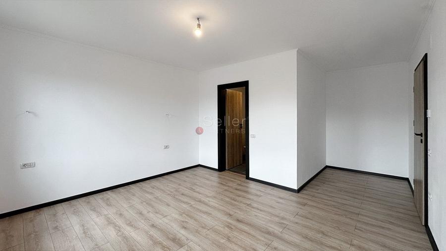 Casă individuală cu 4 camere cu Canalizare în Tărlungeni