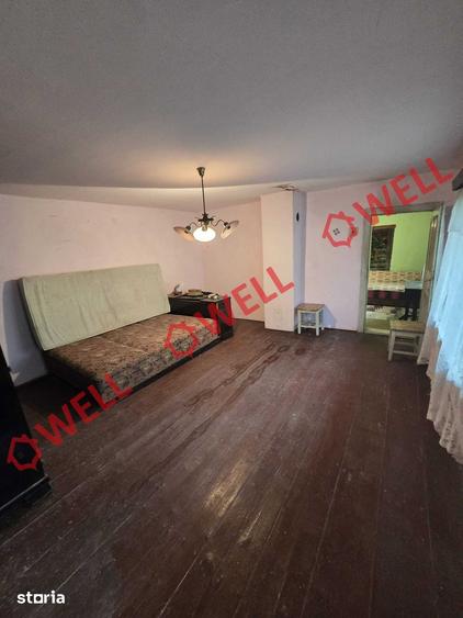 Casă cu 2 camere cu Teren 493 Mp în Central