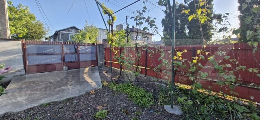 Casă individuală cu 5 camere cu Canalizare în Găești