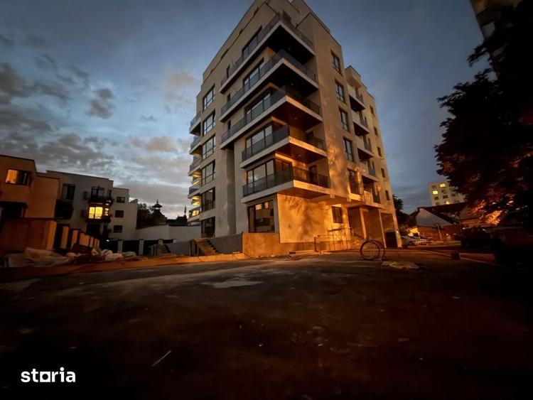Apartament cu 3 camere decomandat în Ștefan cel Mare