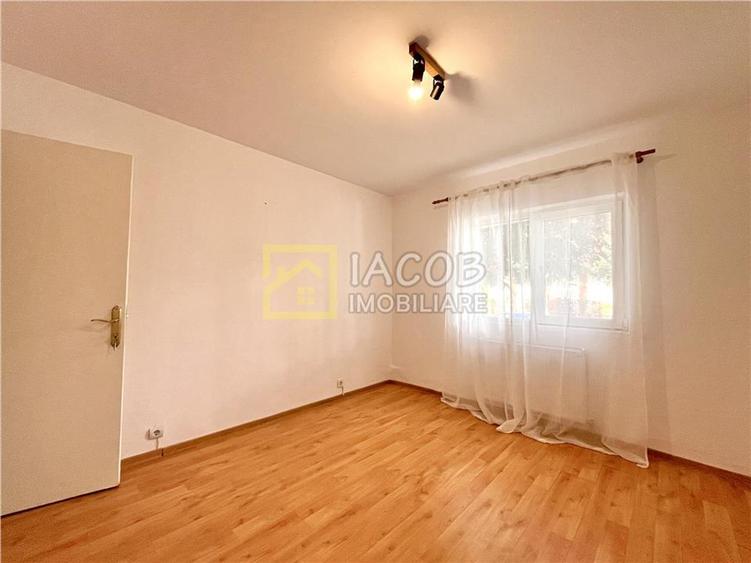 Apartament cu 3 camere decomandat, mobilat în 9 Mai