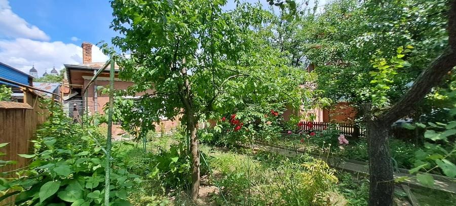 Casă individuală cu 4 camere cu Canalizare în Podul de Piatră