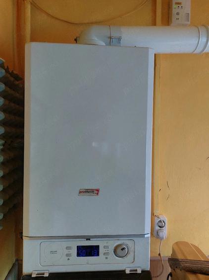 Casă cu Teren 300 Mp în Central
