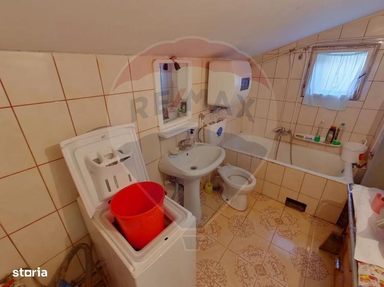 Casă cu 4 camere cu Teren 583 Mp în Sud