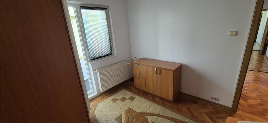 Apartament cu 3 camere la parter zona Complexul Studentesc - 9