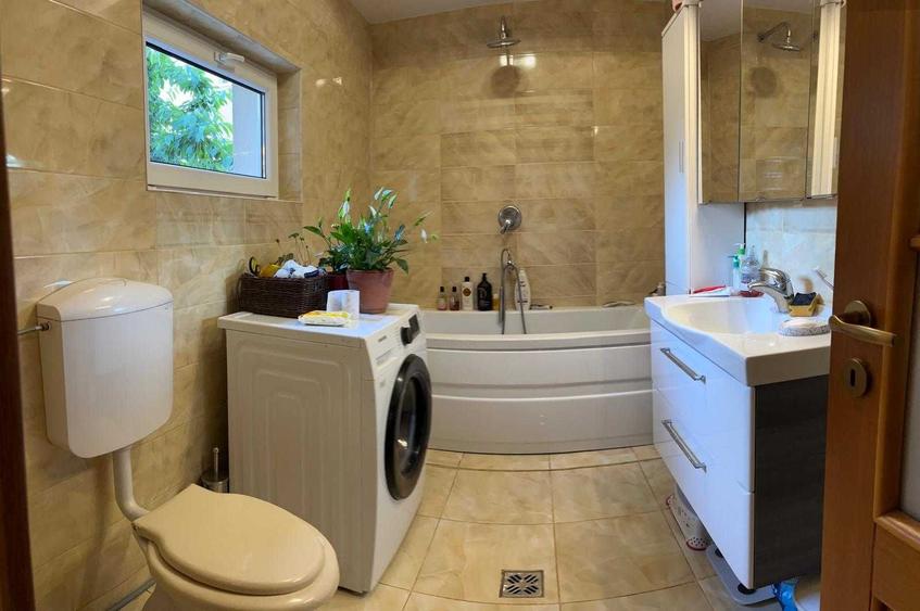 Casă cu 3 camere nedecomandat cu Teren 265 Mp în Giurgiului