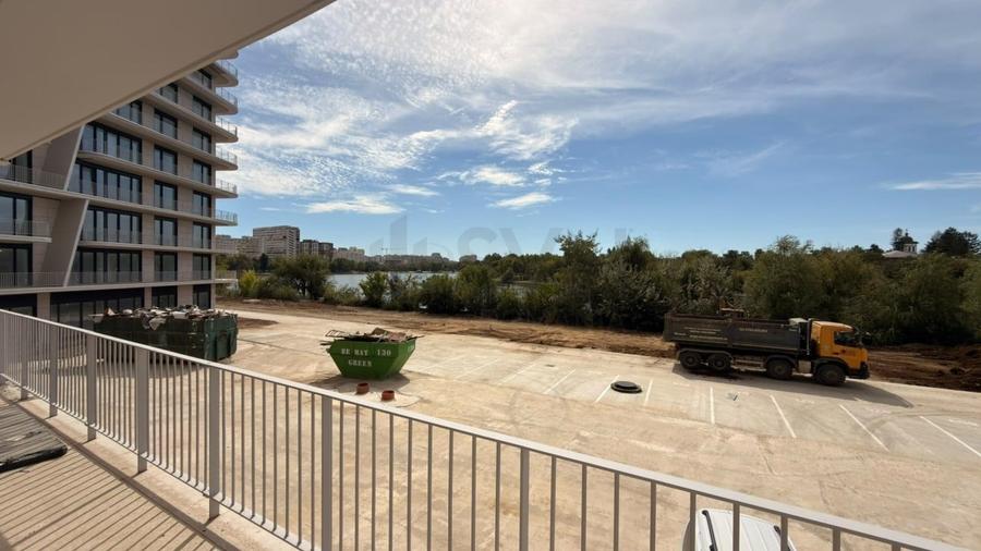 Apartament cu 4 camere decomandat în Colentina