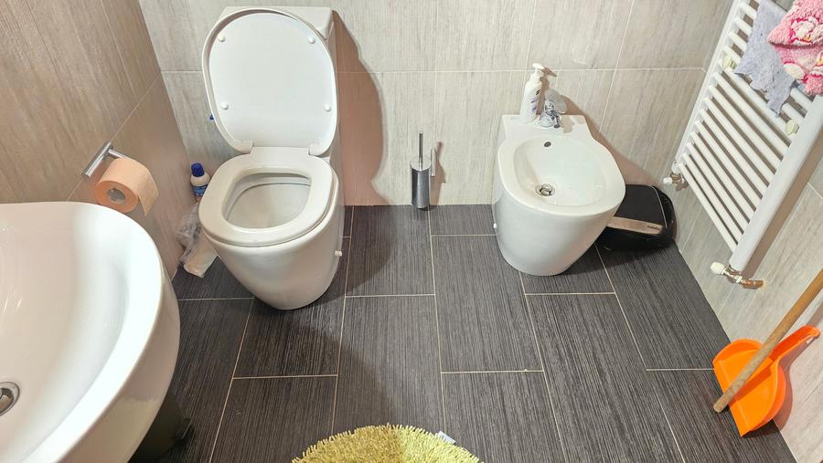 Casă individuală cu 4 camere cu Teren 588 Mp în Crângului