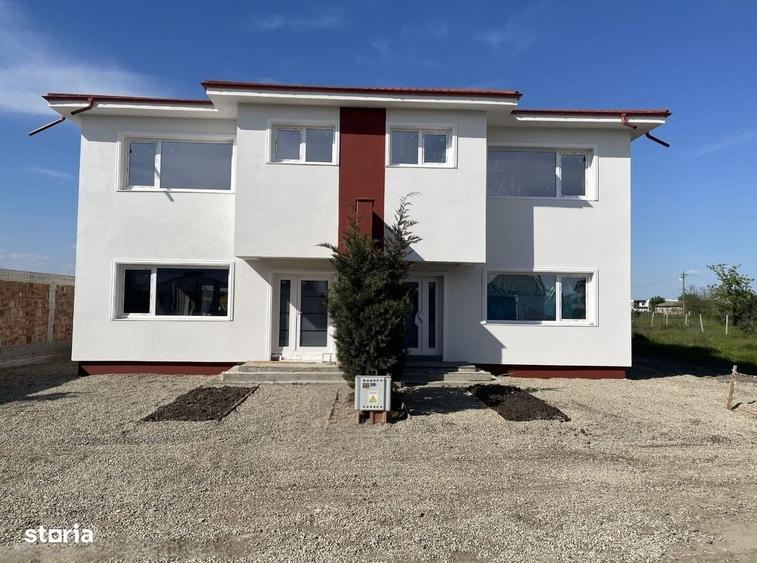 Casă cu 4 camere în Central