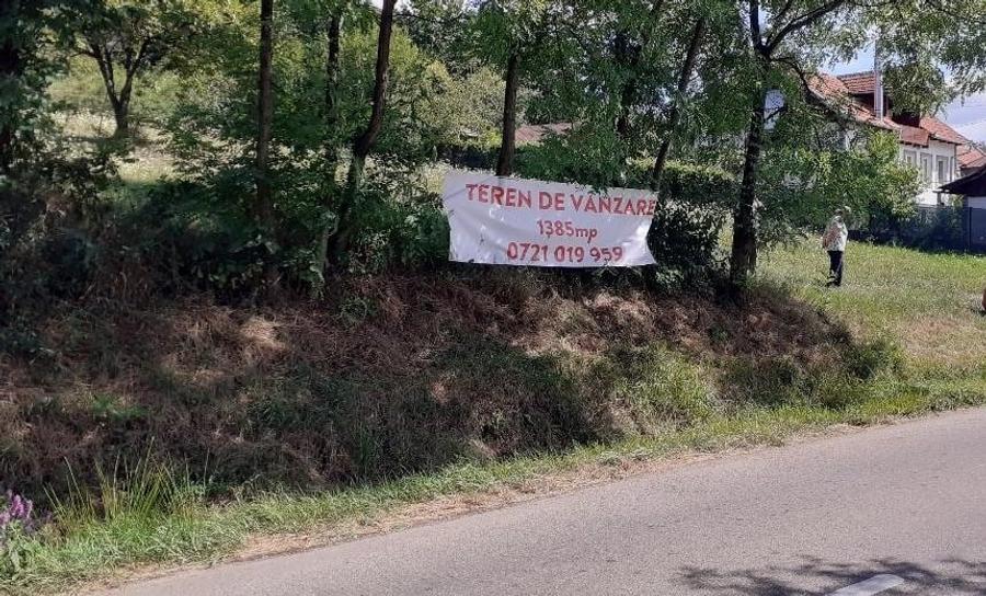Teren Construcții intravilan de 1385 mp, în Tutana