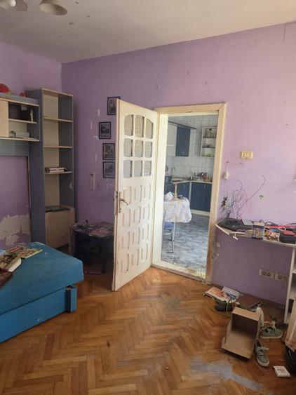 Casă individuală cu 4 camere cu Canalizare în Vatra Luminoasă