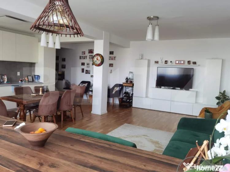 Apartament cu 3 camere decomandat în Central
