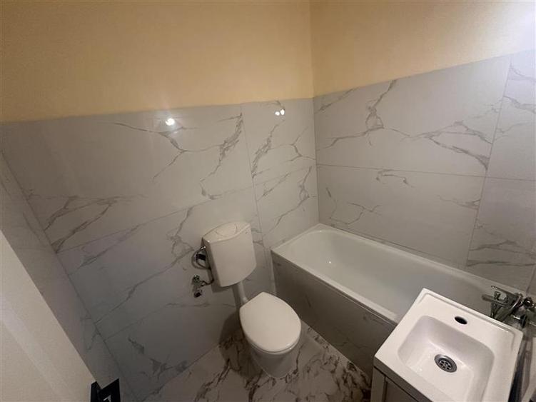 Garsoniera prospat renovata la parter in zona Soarelui - 7