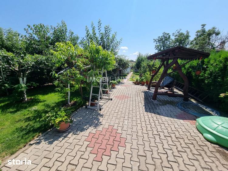 Casă cu 6 camere cu Teren 715 Mp în Cetate