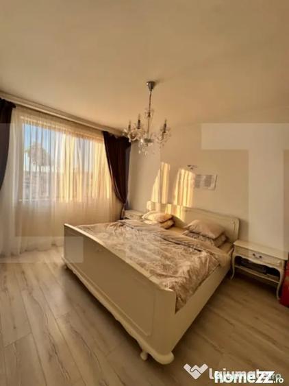 Casă cu 5 camere cu Teren 535 Mp în Săcălaz