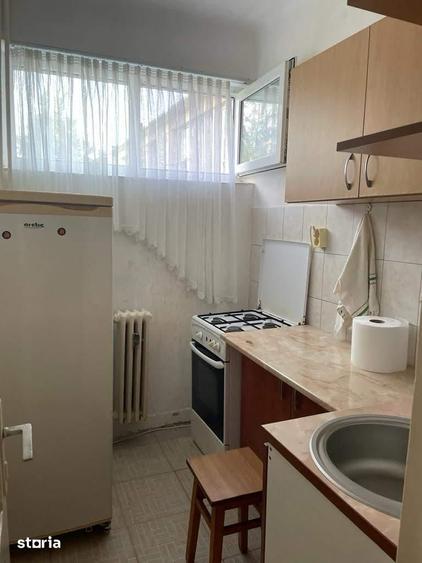 Garsonieră decomandată în Central