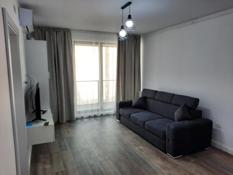 Apartament cu 2 camere nedecomandat, mobilat în Tomis Nord