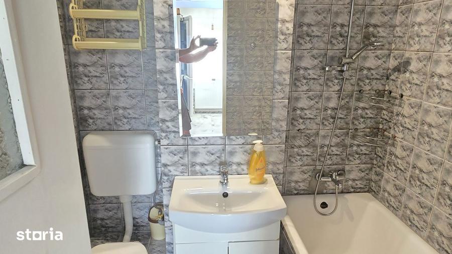 Garsonieră decomandată în Zamfirescu