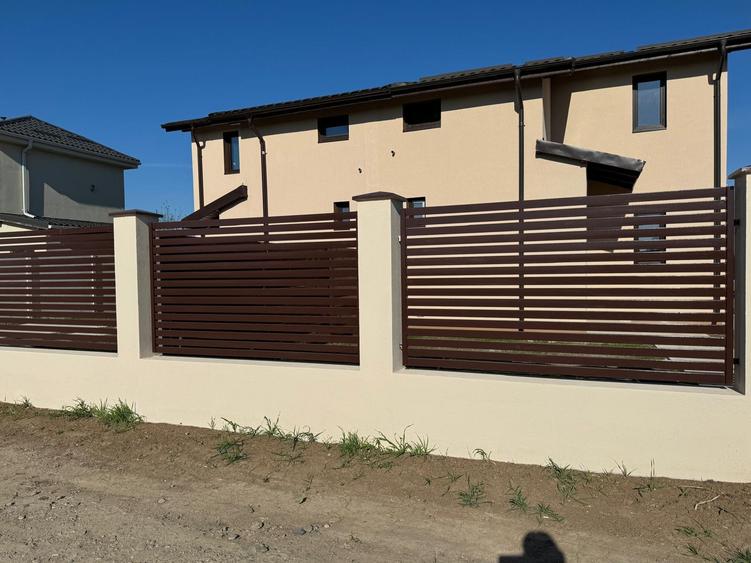Duplex cu 3 camere cu Teren 300 Mp în Odăi