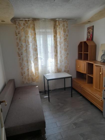 Garsonieră decomandată în Lotrioara