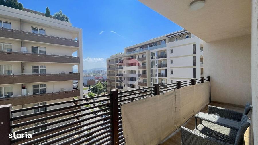 Apartament cu 3 camere decomandat, mobilat în Tractorul