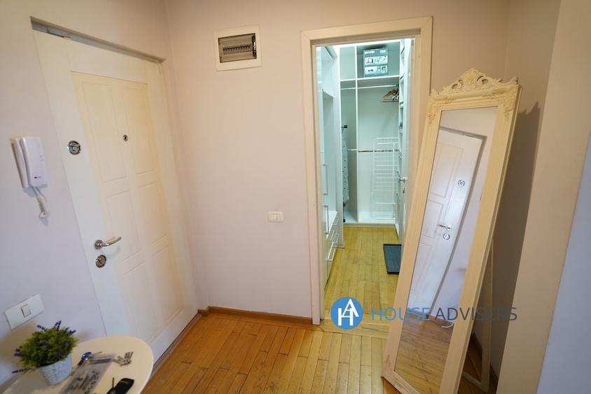 Apartament cu 2 camere, mobilat în Universitate