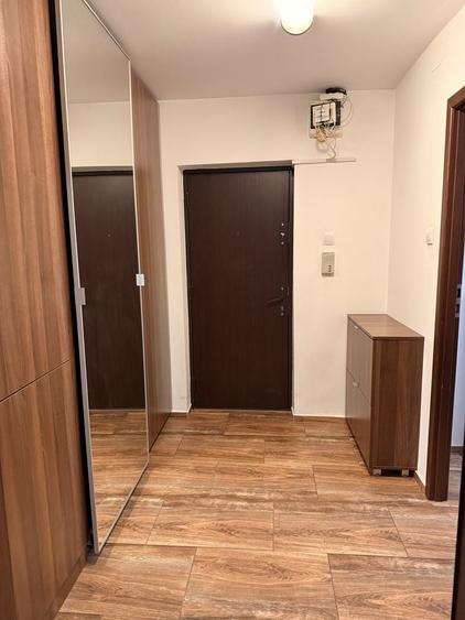Apartament cu 2 camere semidecomandat în Eroii Revoluției