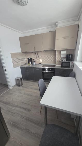 Apartament cu 2 camere semidecomandat în Cedonia