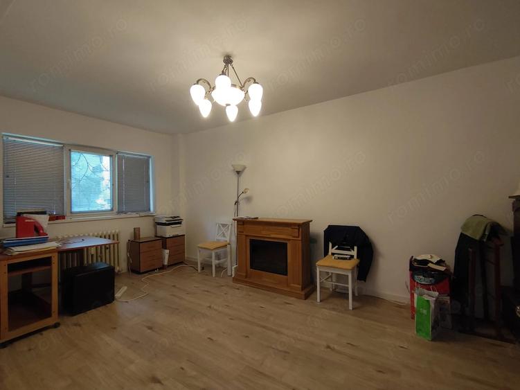 Apartament cu 2 camere decomandat în Basarabia
