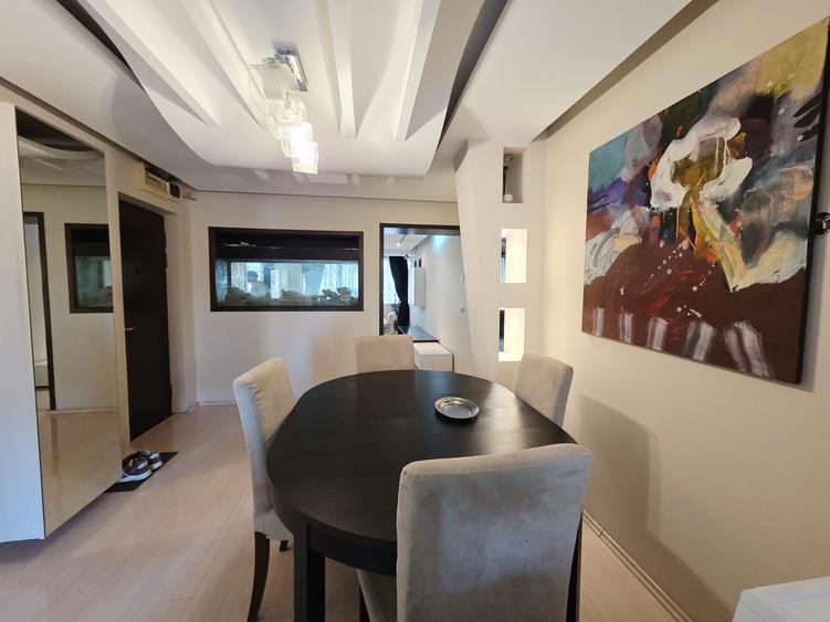 Apartament cu 4 camere decomandat în Mazepa 1