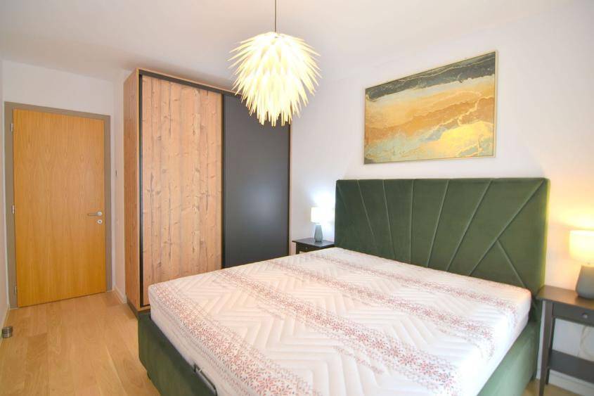 Apartament cu 3 camere, mobilat în Central